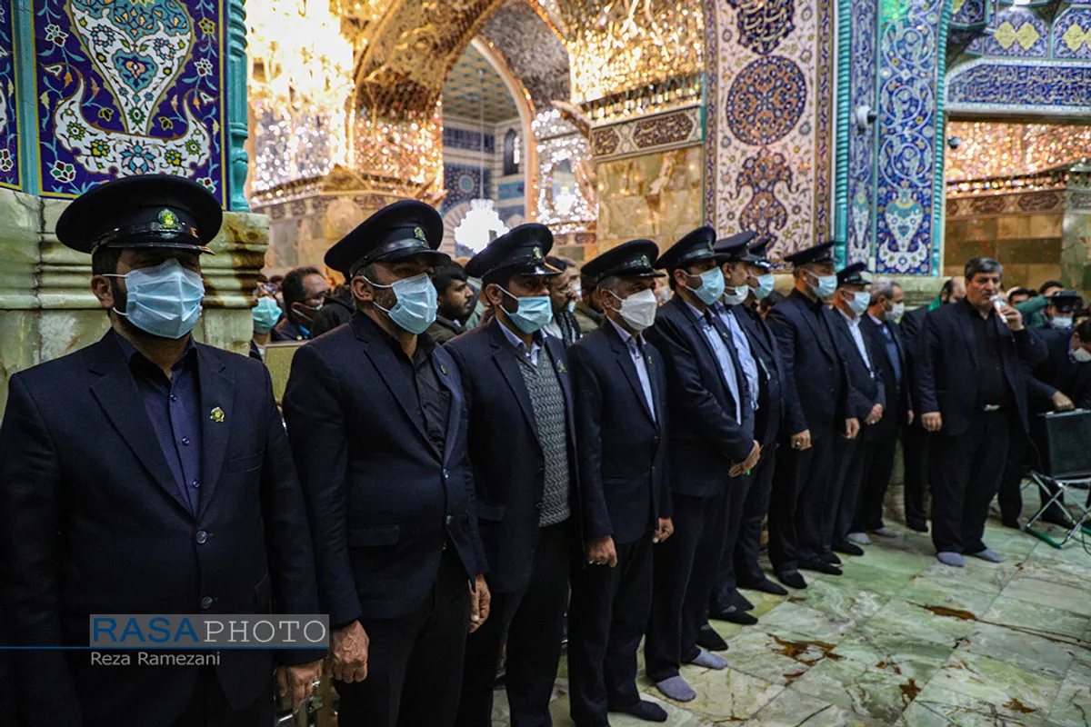 آیین سیاهپوشان ضریح مطهر بانوی کرامت