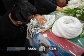 فیلم وداع خانواده با پیکر طلبه شهید مدافع حرم محمد مهدی مالامیری