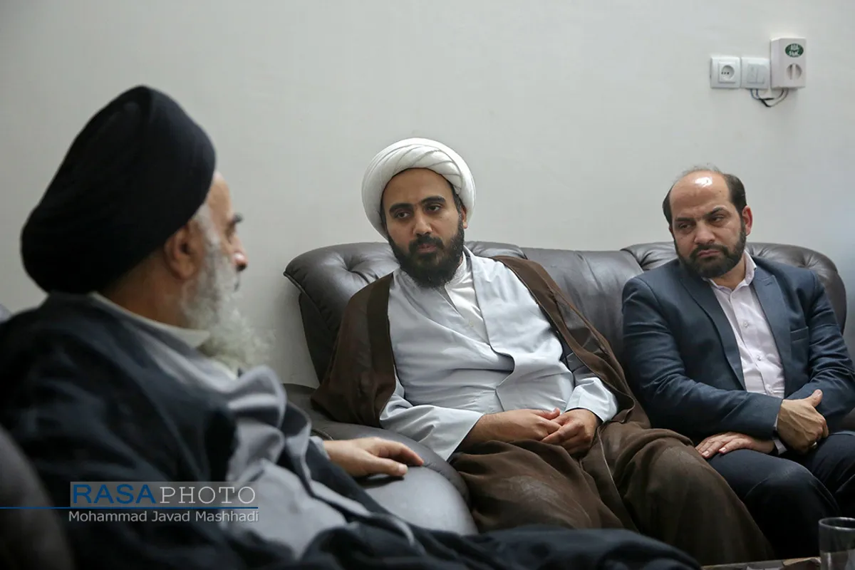 دیدار اعضای پژوهشکده حدیث دفتر تبلیغات خراسان رضوی با آیت الله مدرسی&lrm;