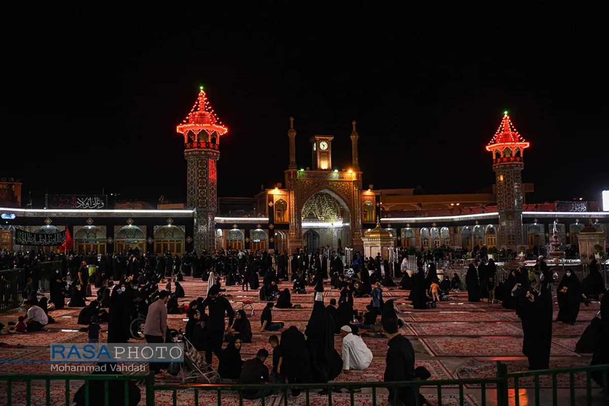 عزاداری شب سوم محرم و وداع با پیکر روحانی شهید مالامیری در حرم کریمه اهلبیت (ع)