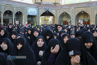 تجمع مردم قم در پی اعلام خبر شهادت رهبر معظم انقلاب