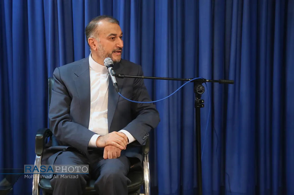 دیدار وزیر امور خارجه با مراجع تقلید و علما