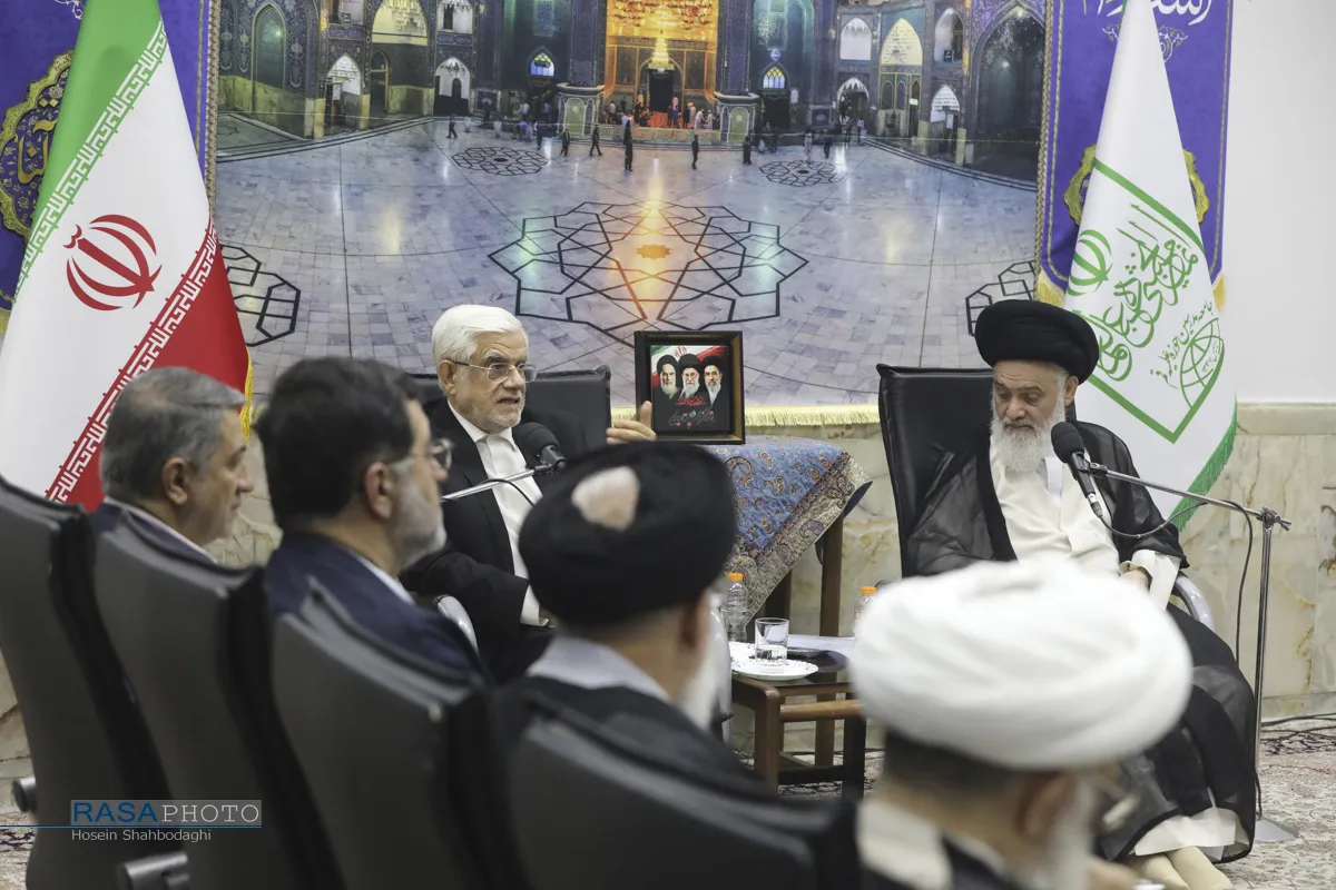 دیدار عارف معاون اول رئیس جمهور با اعضای جامعه مدرسین
