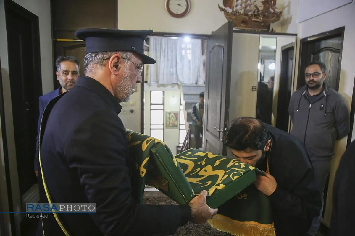حضور خادمان حرم حضرت معصومه (س) در منزل سپهبد شهید عبدالرحیم موسوی