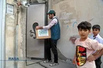 توزیع اقلام حمایتی به خانواده&zwnj;های نیازمند توسط گروه جهادی امام رضایی&zwnj;ها