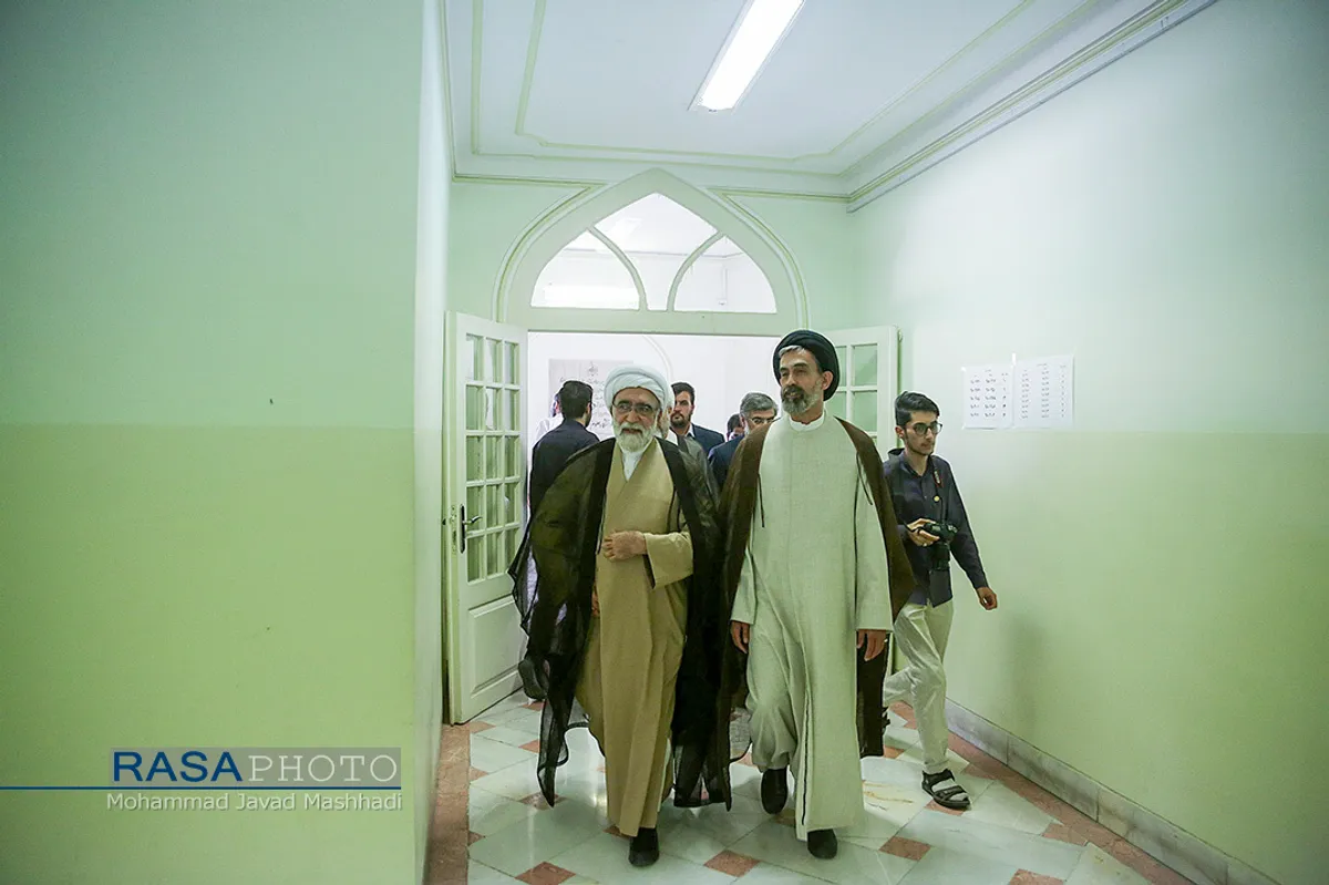آزمون ورودی دانشگاه علوم اسلامی رضوی&lrm;