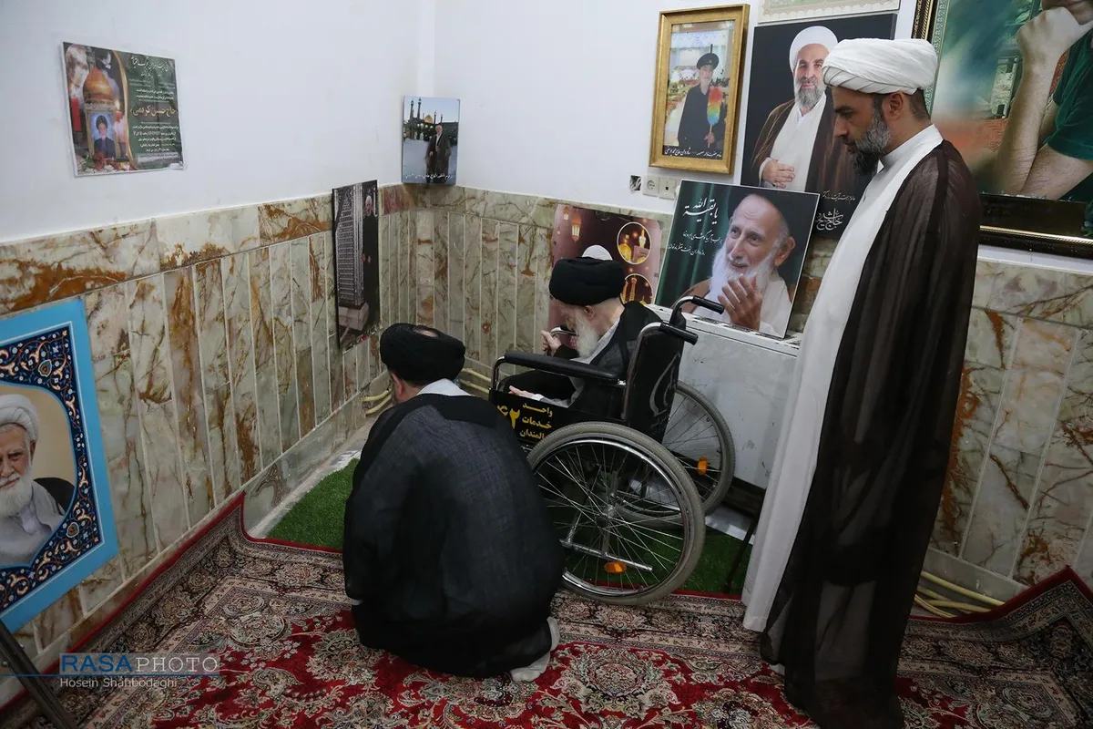 تشرف حضرت آیت الله شبیری زنجانی به حرم حضرت فاطمه معصومه (سلام&zwnj;الله&zwnj;علیها)