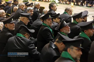 آیین شمع گردانی و خطبه خوانی شام وفات حضرت معصومه (س)