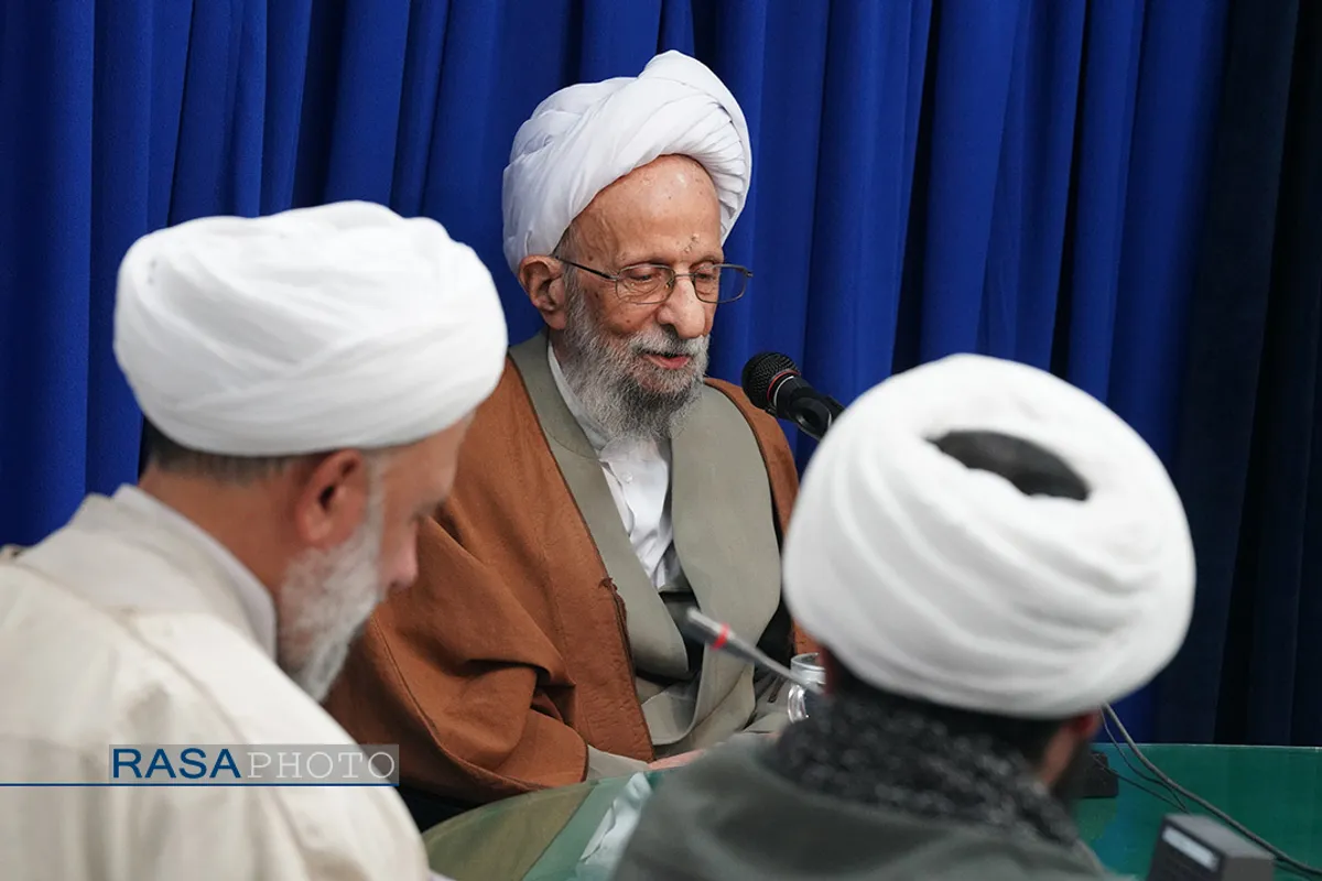دیدار مسئولان نهاد&zwnj;های حوزوی با آیت الله مصباح یزدی