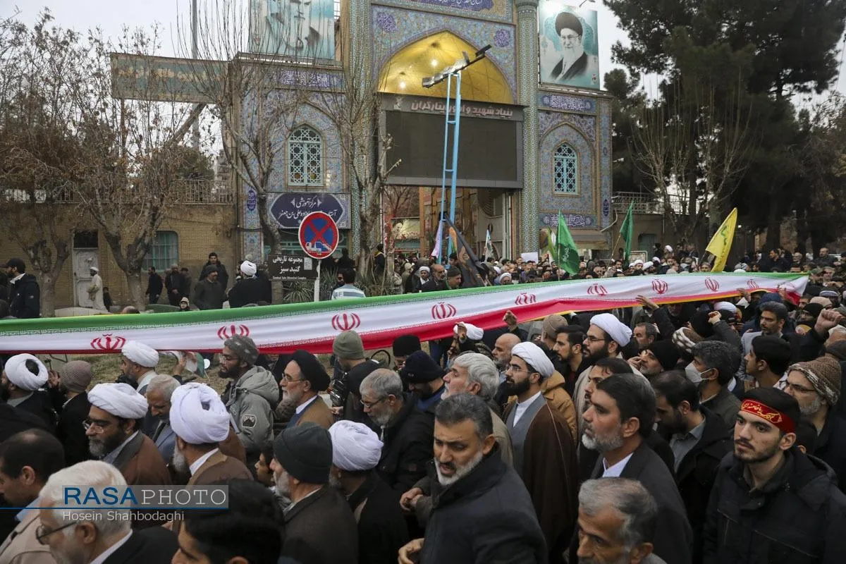 قیام مردم قم علیه اغتشاشگران