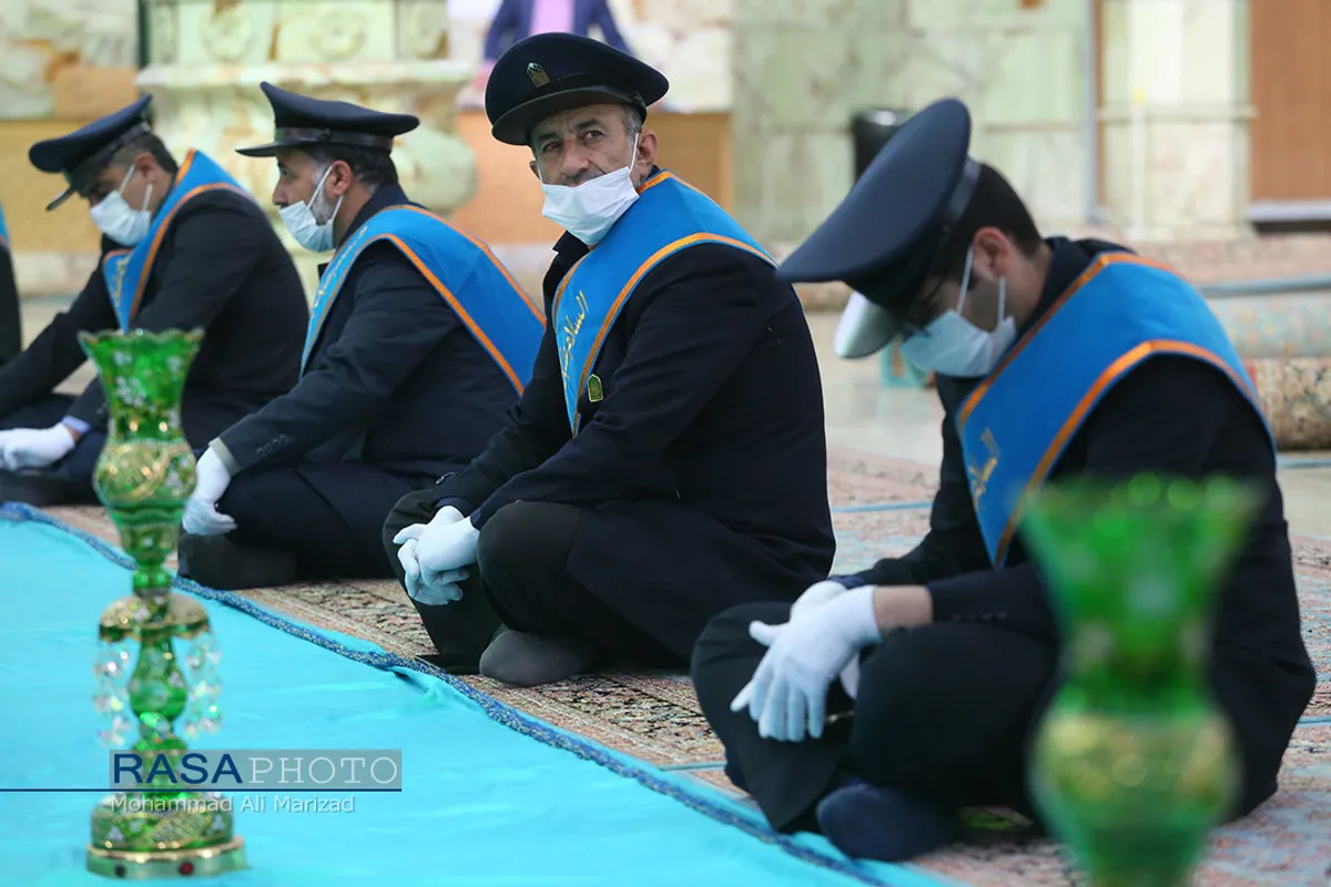 غبار روبی مسجد مقدس جمکران در آغاز دهه مهدویت
