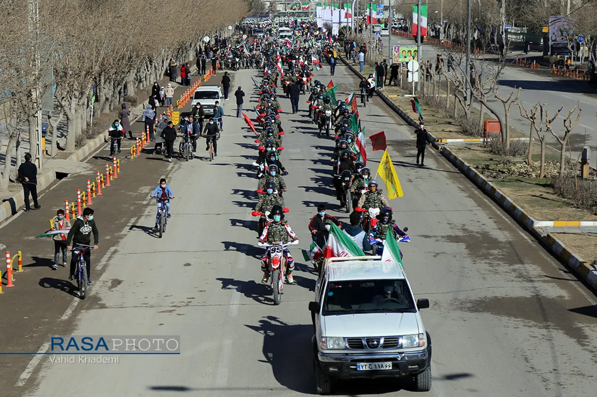 عکس&zwnj;های منتخب خبرگزاری رسا از راهپیمایی یوم الله ۲۲ بهمن ۱۳۹۹