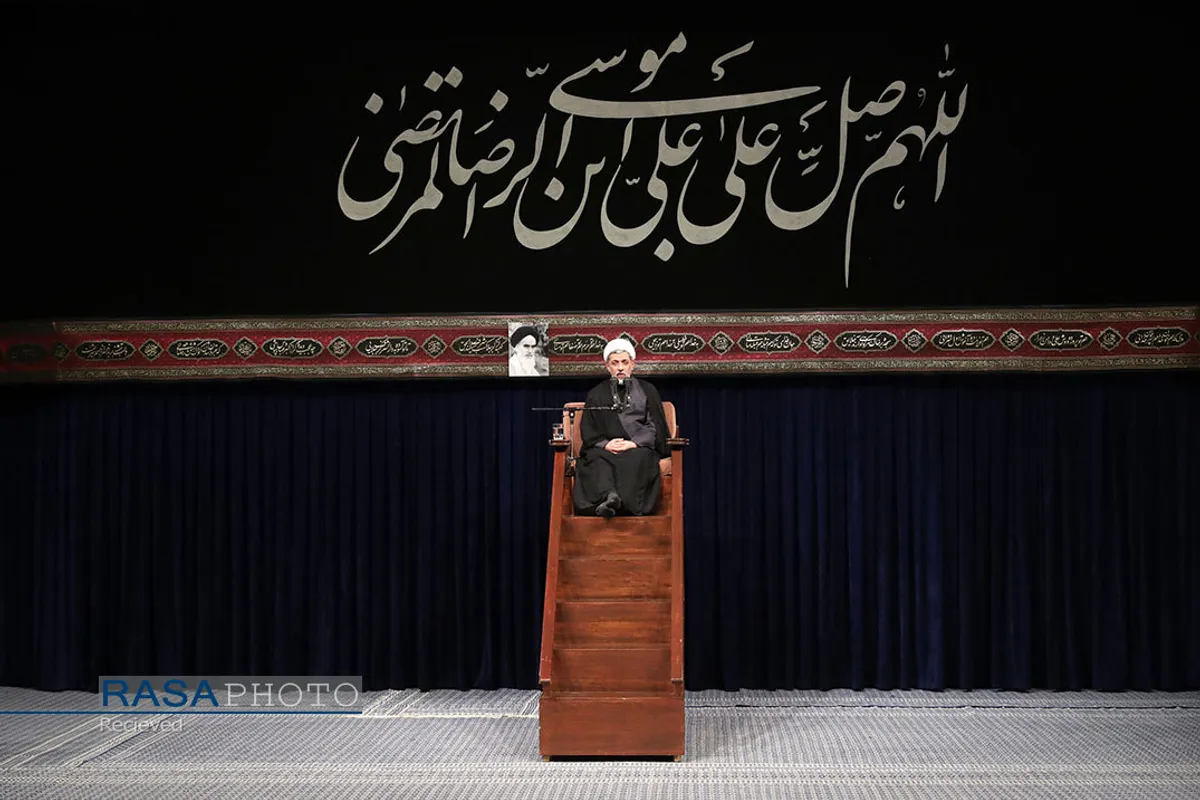 مراسم عزاداری شهادت امام رضا (ع) با حضور مقام معظم رهبری