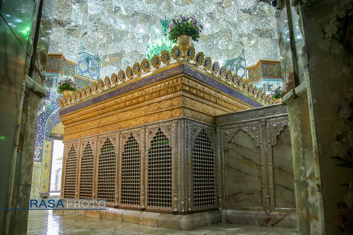 آئین سیاه پوش کردن ضریح حرم مطهر حضرت معصومه (سلام الله علیها)
