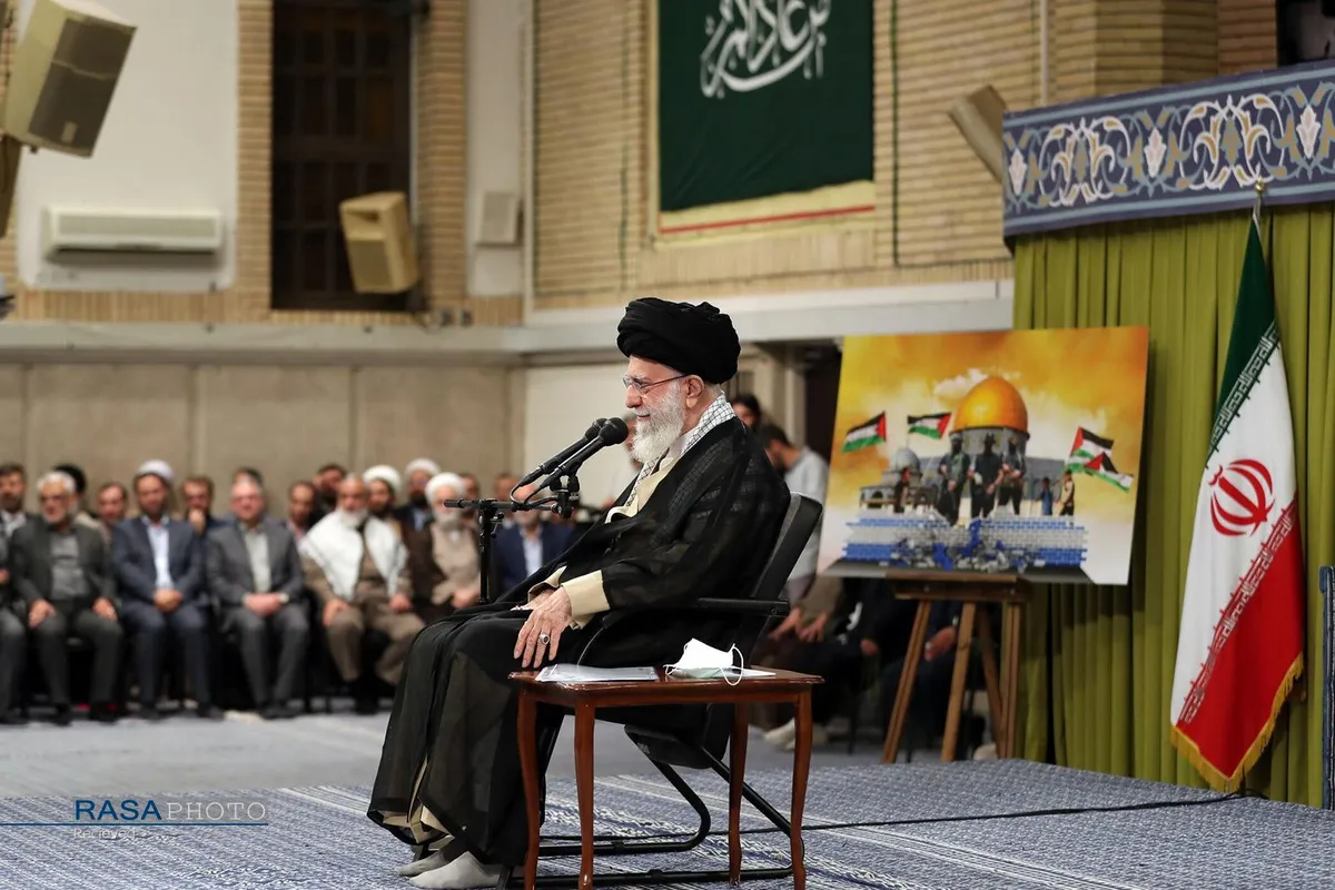 دیدار دانش&zwnj;آموزان و دانشجویان با مقام معظم رهبری