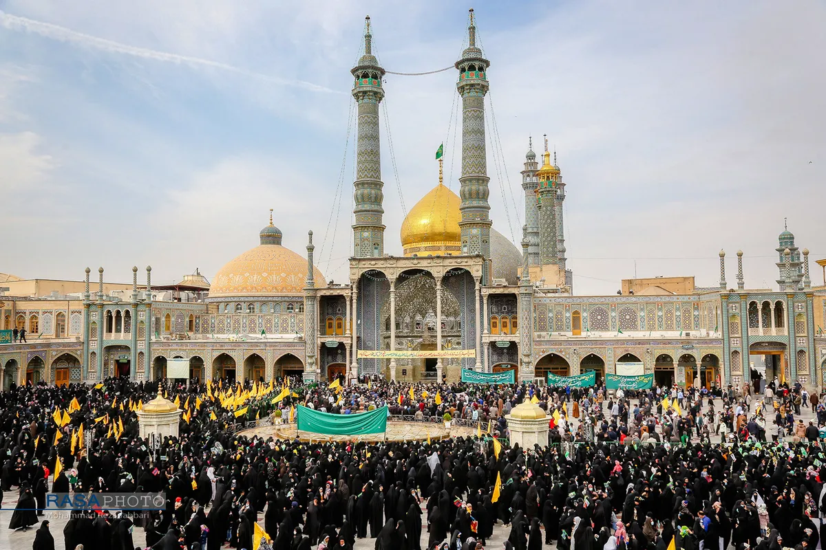 مراسم استقبال از کاروان نمادین حضرت معصومه (سلام الله علیها) به قم