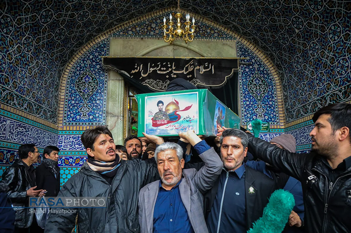 تشییع پیکر طلبه شهید مدافع حرم حجت الاسلام موسوی در قم