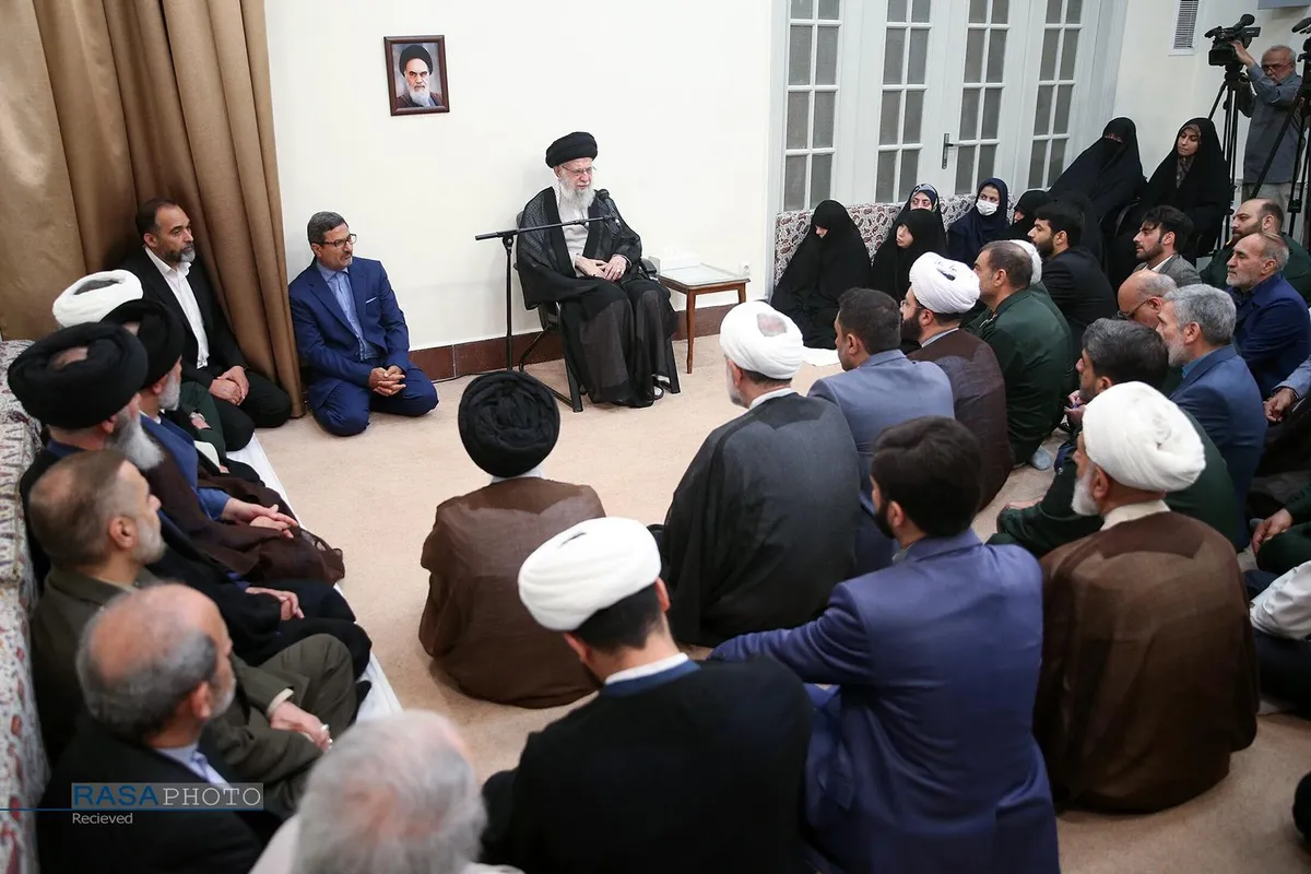 دیدار اعضای ستاد برگزاری کنگره&zwnj; بین&zwnj;المللی شهدای مقاومت و مدافع حرم با رهبر معظم انقلاب