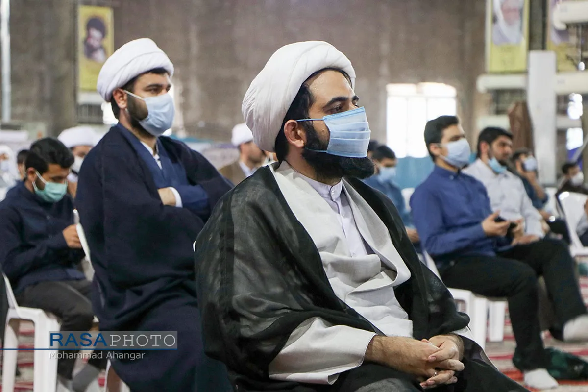 دیدار انتخاباتی طلاب جوان و فضلا با نماینده ولی فقیه در خوزستان&lrm;