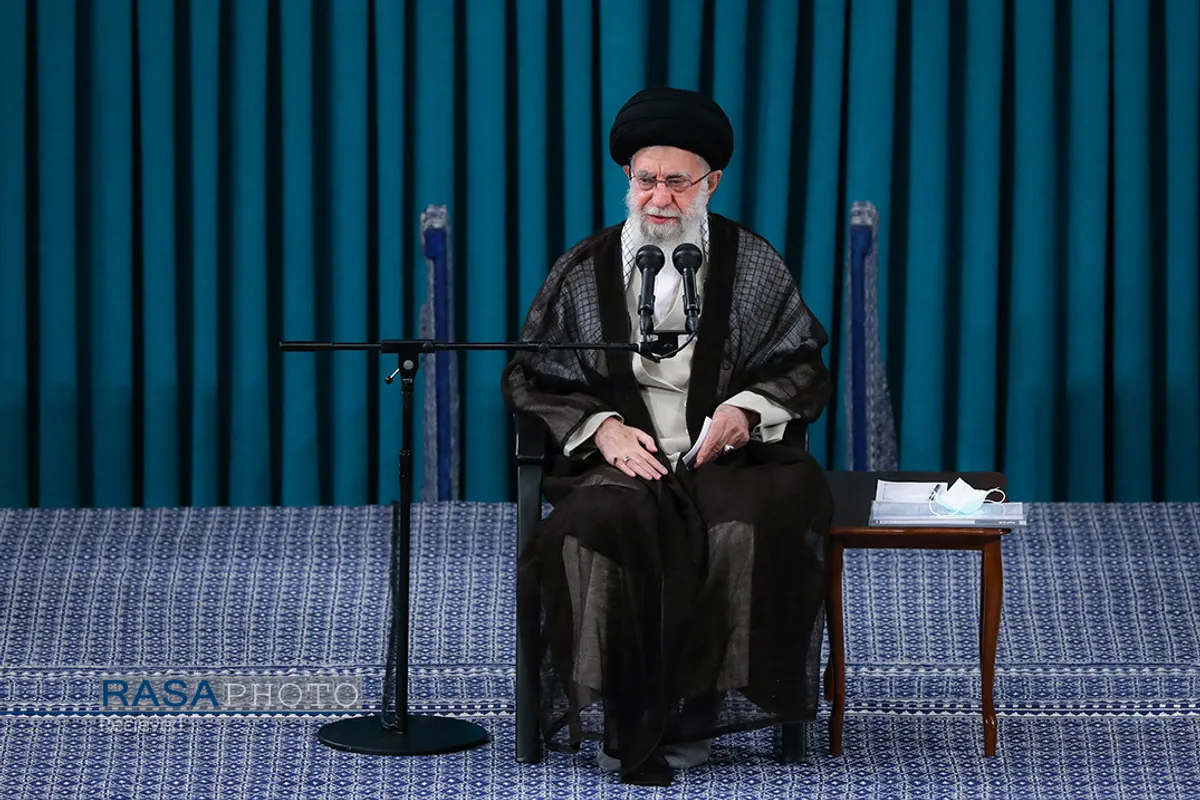 دیدار جمعی از دانش&zwnj;آموزان با مقام معظم رهبری1