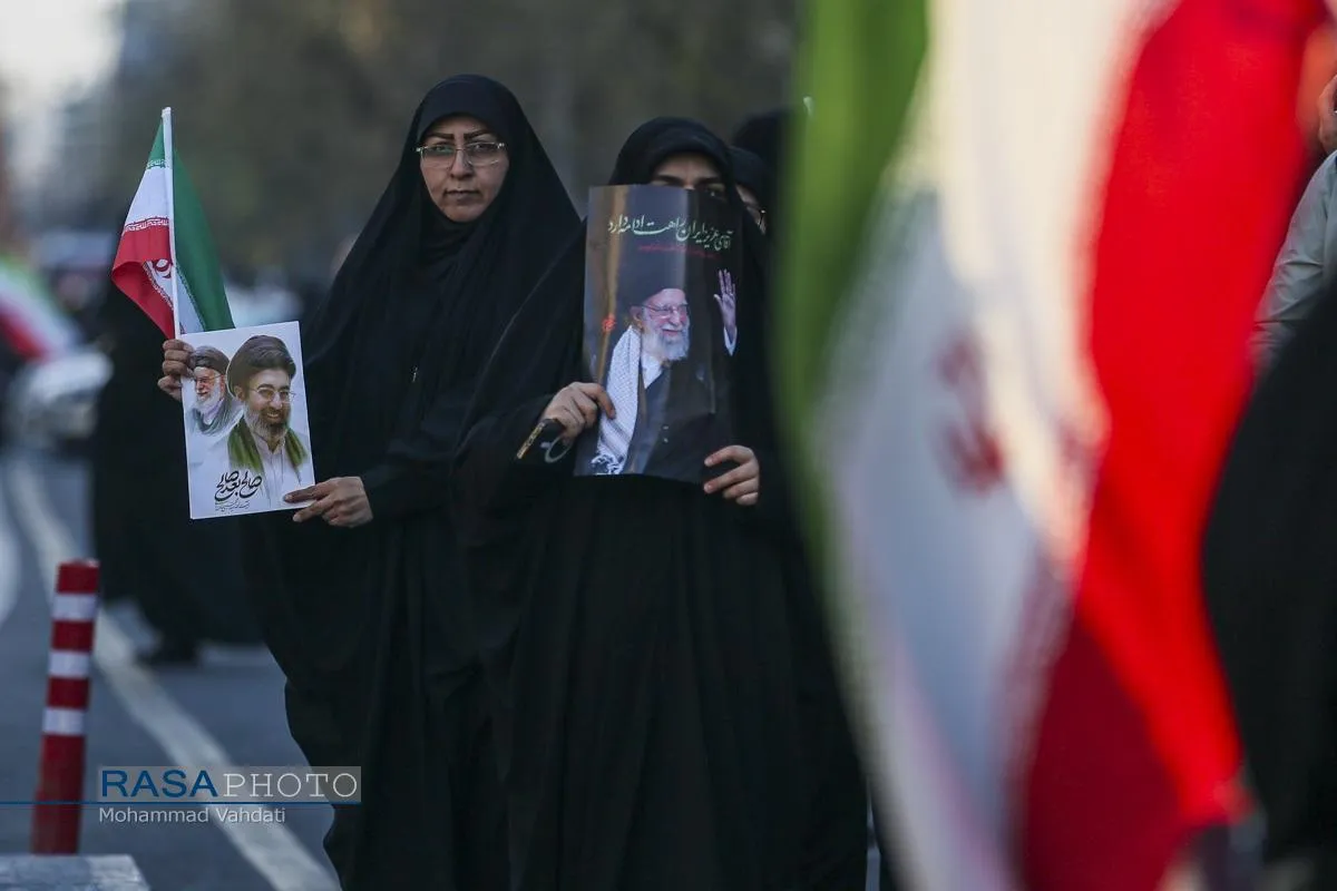 بیعت تاریخی مردم ولایتمدار تهران با سومین رهبر معظم انقلاب اسلامی