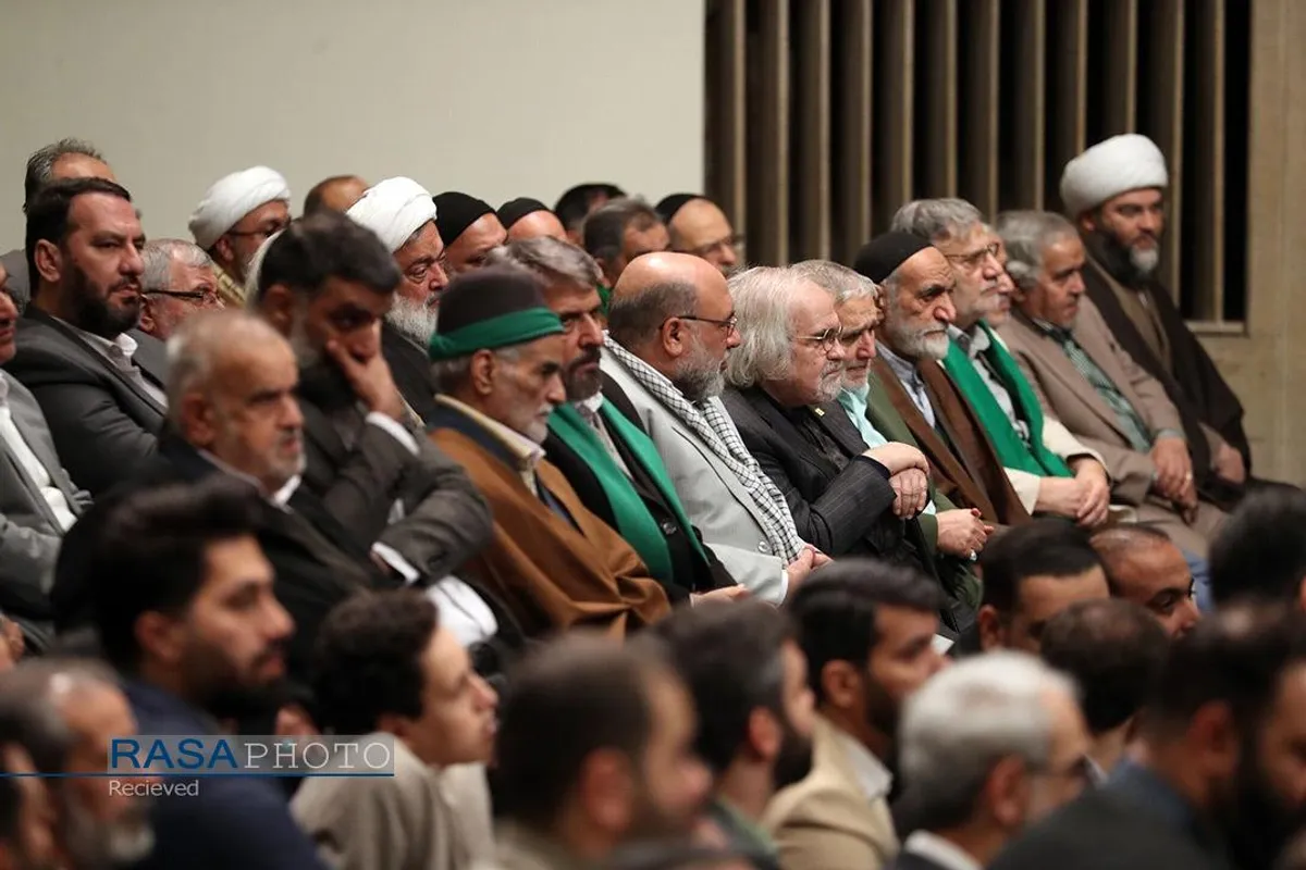دیدار مداحان اهل&zwnj;بیت (علیهم&zwnj;السلام) با مقام معظم رهبری