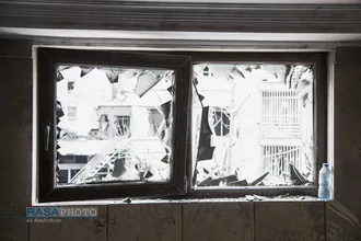 فعالیت جهادی طلاب در منازل آسیب&zwnj;دیده تهران در سومین جنگ تحمیلی