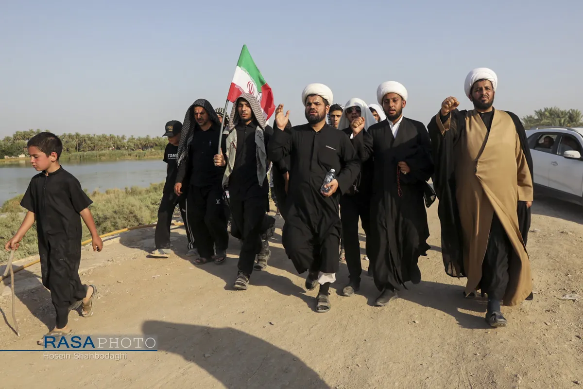 حضور زائران اربعین حسینی در طریق العلماء
