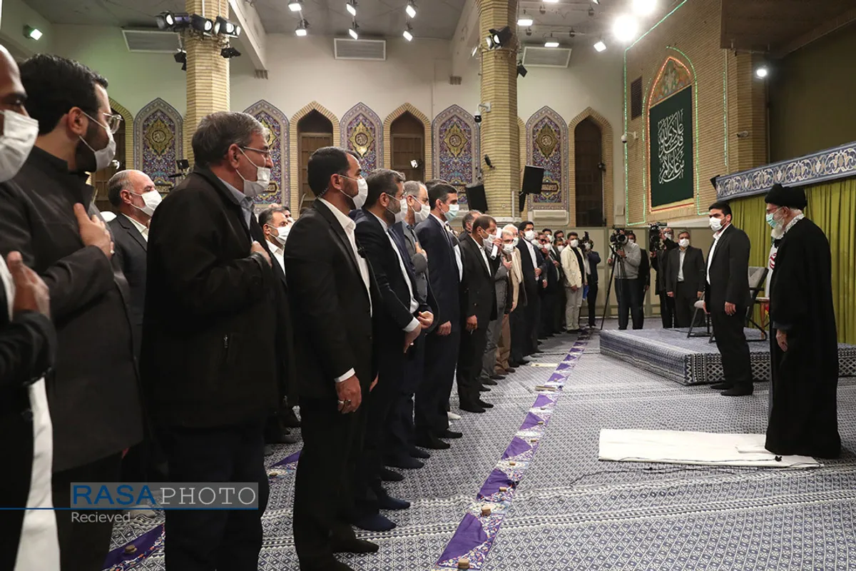 دیدار شاعران و اساتید ادبیات فارسی با رهبر معظم انقلاب