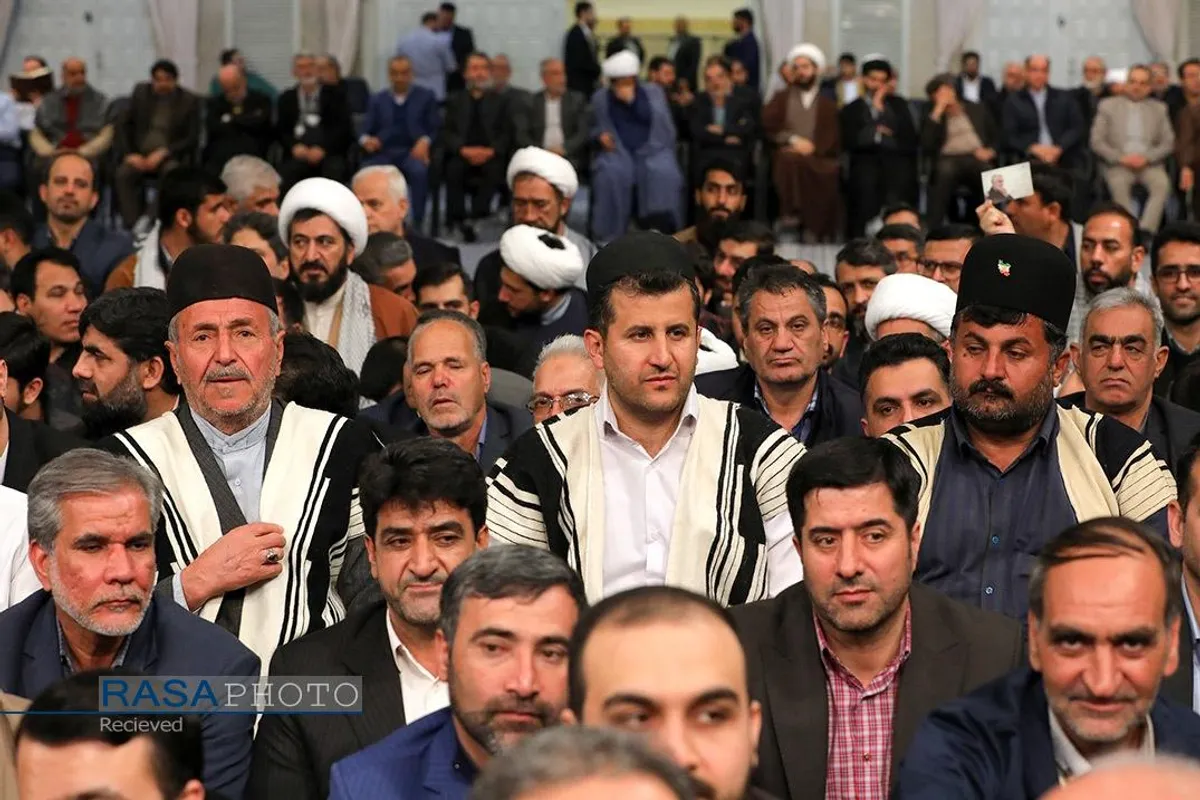 دیدار شرکت&zwnj;کنندگان در مسابقات بین&zwnj;المللی قرآن با رهبر معظم انقلاب