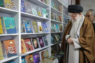 بازدید رهبر معظم انقلاب از سی و پنجمین نمایشگاه بین&zwnj;المللی کتاب تهران