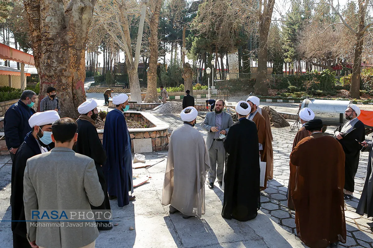 نشست هم اندیشی برگزار کنندگان جشن&zwnj;های زیر سایه خورشید با مدیران مدارس علمیه مشهد&lrm;&lrm;
