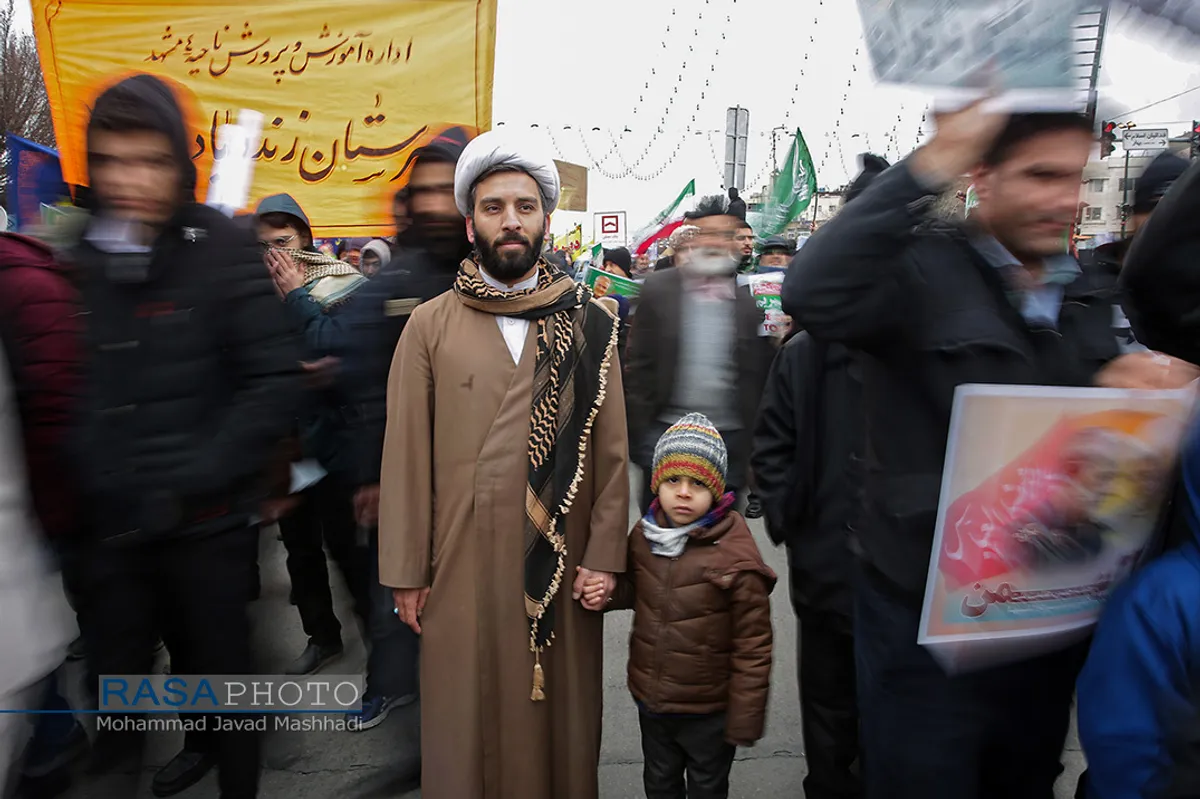 فجر سلیمانی | حضور پر شکوه مردم مشهد در راهپیمایی ۲۲ بهمن