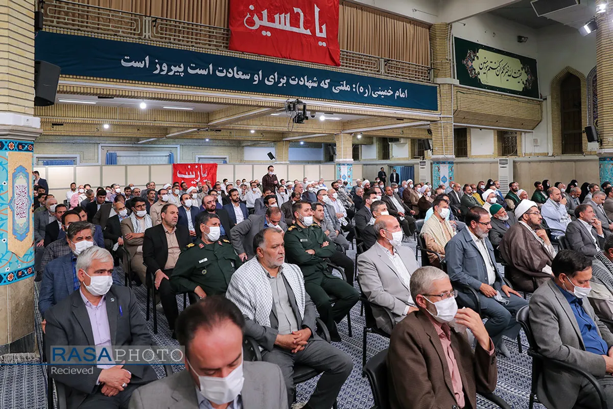 دیدار اعضای ستاد مرکزی کنگره&zwnj; ملی شهدای سبزوار و نیشابور با رهبر انقلاب