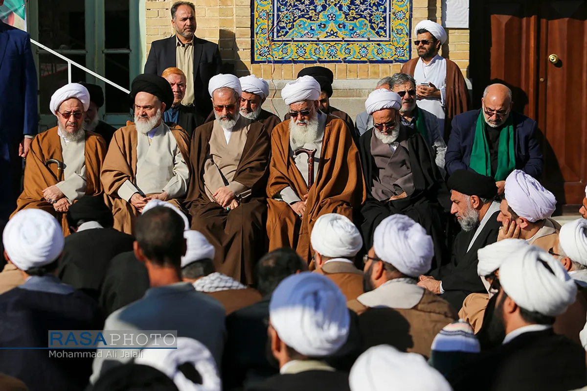 تجمع و راهپیمایی طلاب حوزه علمیه قم در روز بزرگداشت حماسه ۹ دی 