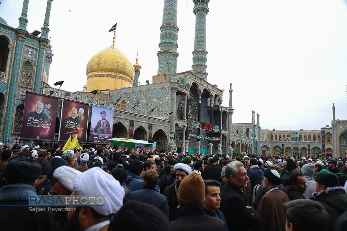 تشییع پیکر طلبه شهید مدافع حرم حجت الاسلام موسوی در قم
