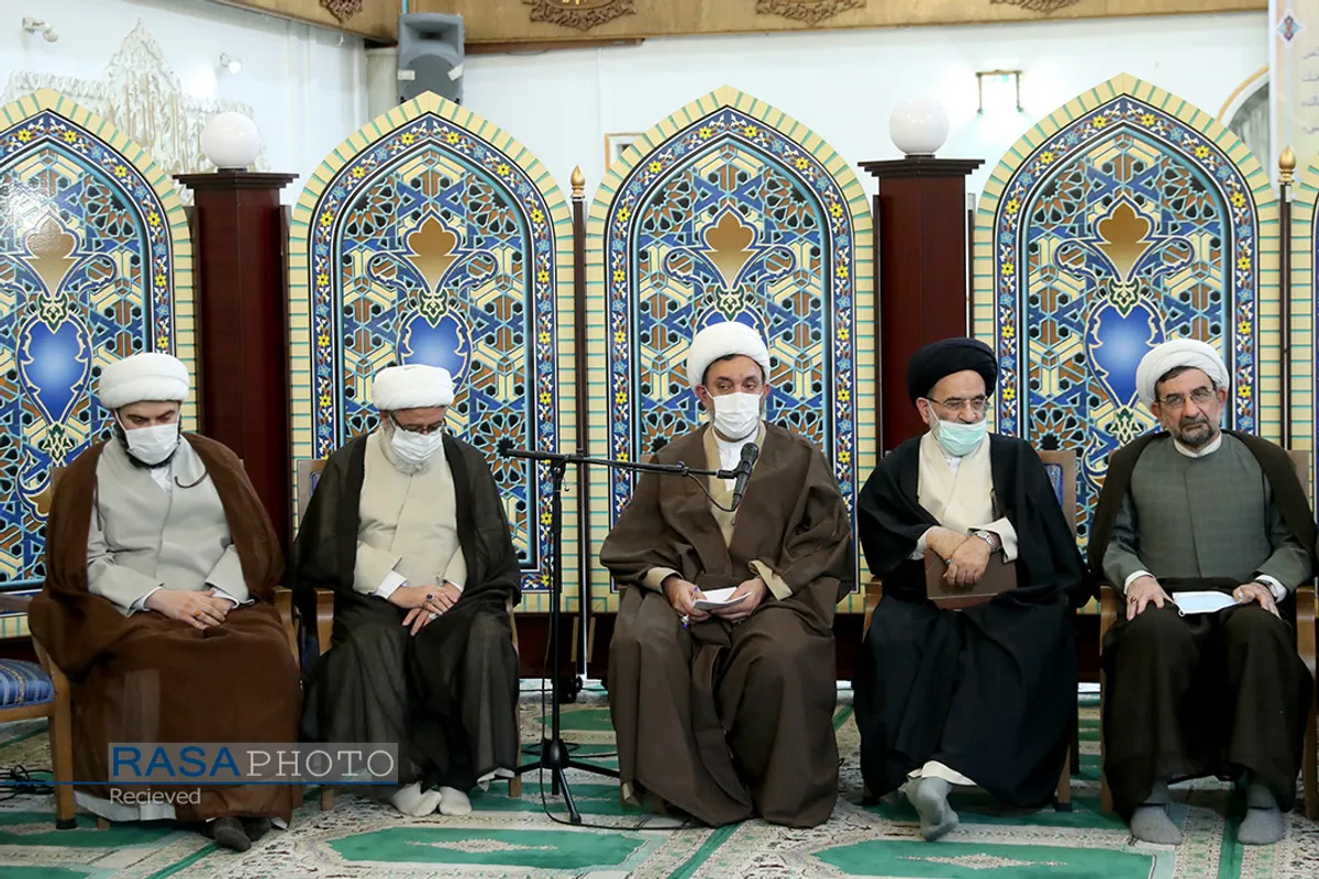 دیدار جمعی از علما و شخصیت&zwnj;های حوزوی با رئیس جمهور