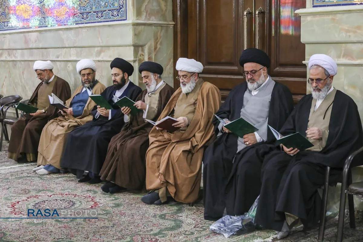 تشییع پیکر آیت الله سیدهادی حسینی سیستانی برادر حضرت آیت&zwnj;الله سید علی سیستانی
