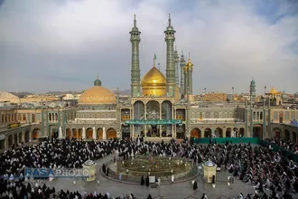 اقامه نماز عید سعید فطر در حرم کریمه اهل&zwnj;بیت (ع)