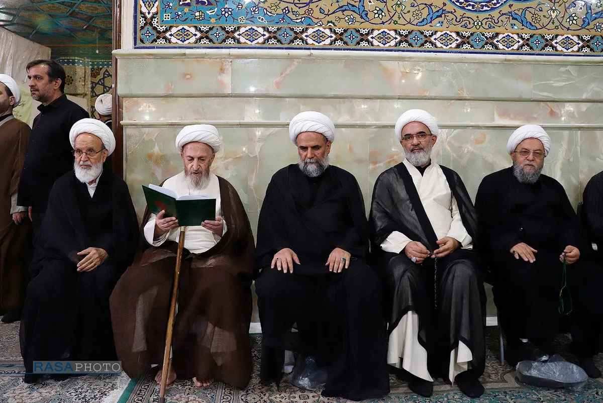 تشییع پیکر آیت الله علی نکونام گلپایگانی عضو جامعه مدرسین حوزه علمیه قم