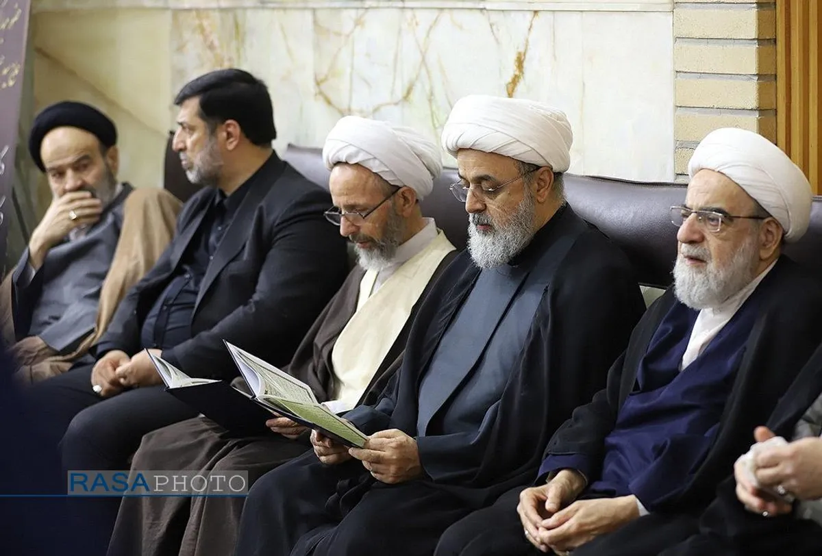 مراسم ترحیم مادر مکرمه سیدحسن نصرالله در حرم حضرت معصومه (سلام&zwnj;الله&zwnj;علیها)