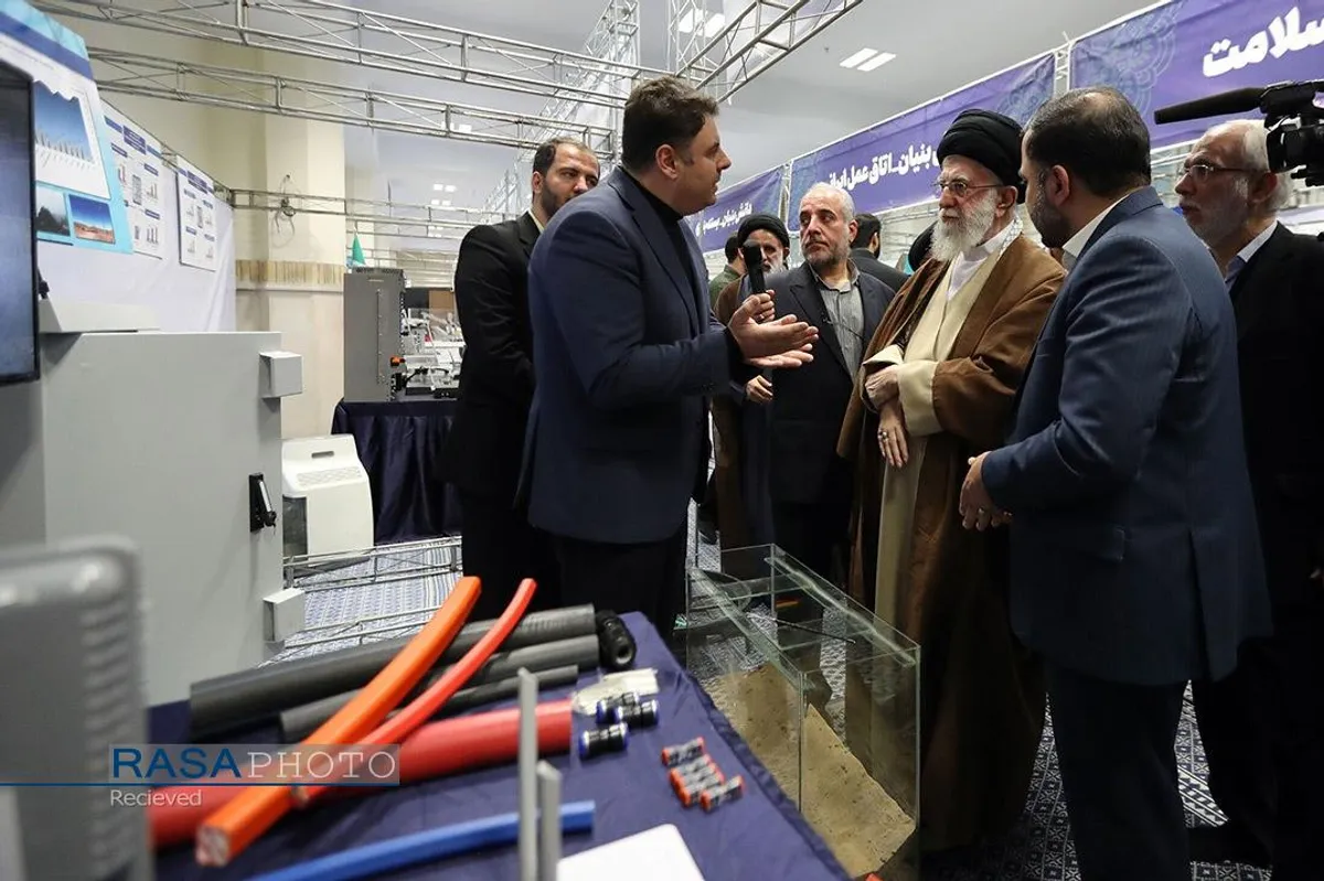 بازدید مقام معظم رهبری از نمایشگاه توانمندی&zwnj;های تولید داخلی