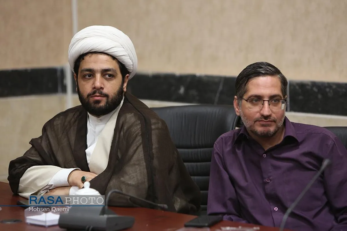 مراسم رونمایی از کتاب آسیب&zwnj;های جامع فضای سایبر