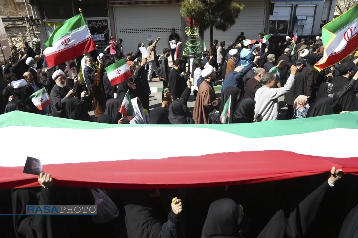 راهپیمایی مردم قم در محکومیت تجاوز آمریکا و رژیم صهیونیستی به کشور