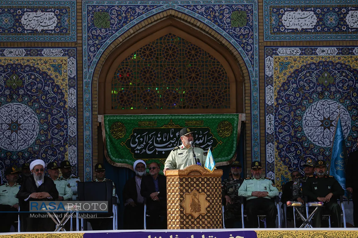 &laquo;عهد سربازی&raquo; نیرو&zwnj;های مسلح با امام زمان (عج) در جمکران&lrm;&lrm;