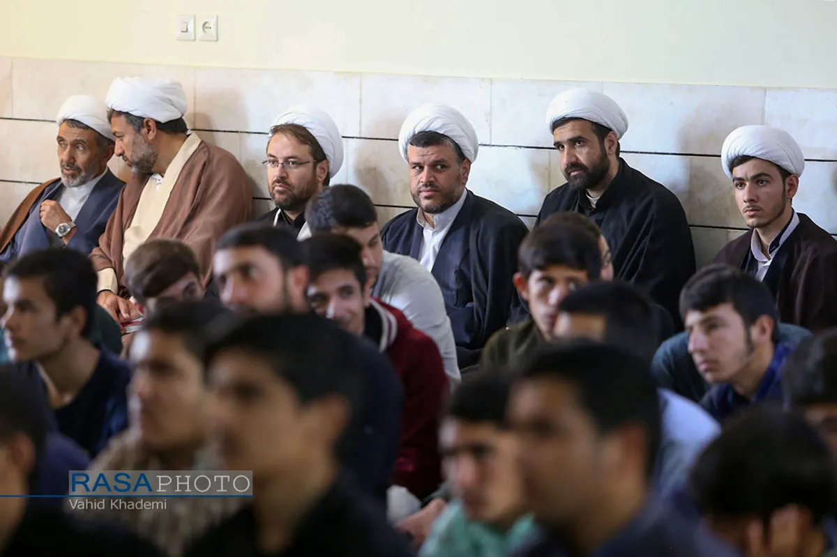 همایش نقش روحانیت در دفاع مقدس در بجنورد&lrm;