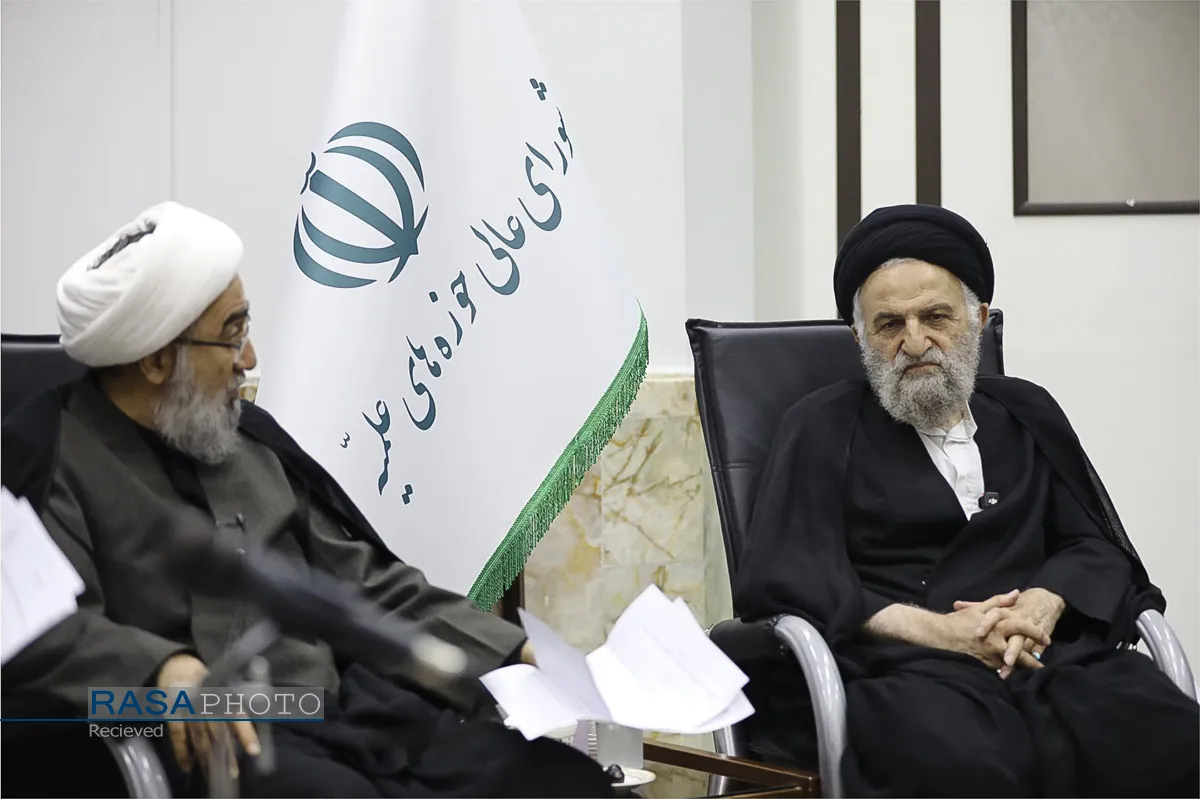 آغاز به کار کمیسیون مشترک همکاری&zwnj;های حوزه علمیه قم و مشهد

