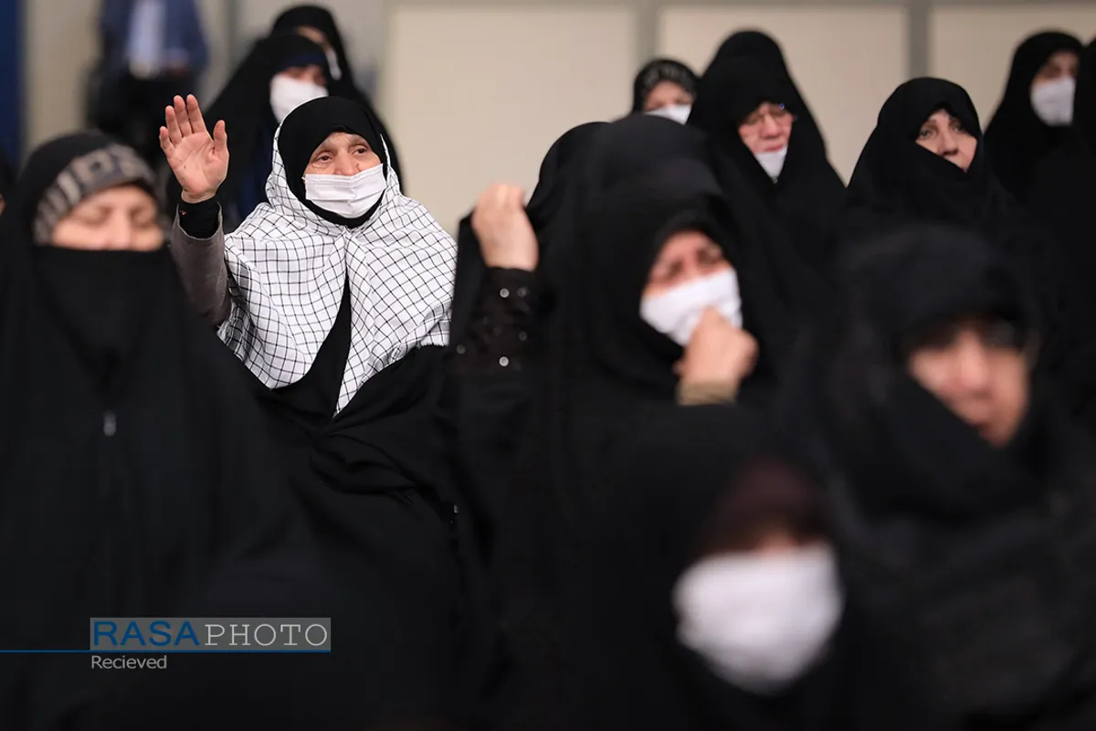 دیدار اعضای ستاد مرکزی کنگره&zwnj; ملی شهدای سبزوار و نیشابور با رهبر انقلاب