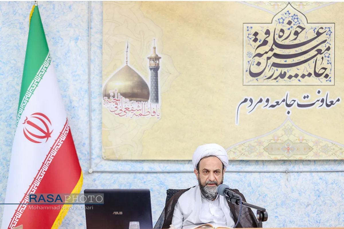 نشست بصیرتی و تحلیلی با موضوع "مبانی نقش مردم در نظام اسلامی"