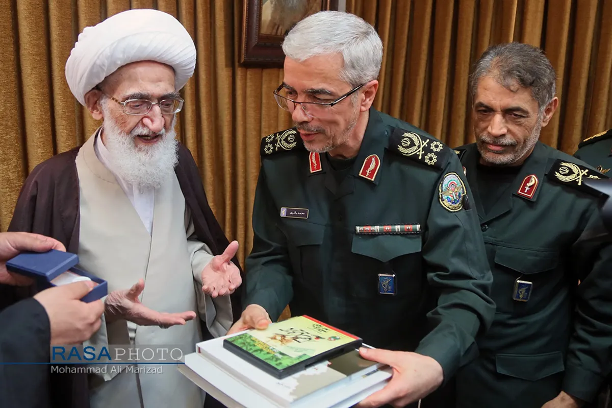سفر سردار باقری رئیس ستاد کل نیرو&zwnj;های مسلح به قم و دیدار با مراجع تقلید
